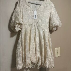 glam Ivory Floral Jacquard Puff Sleeve Mini Dress size small